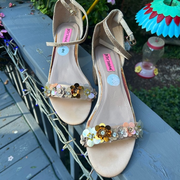 Betsey Johnson Glittering Gold Sandals - Picture 1 of 5